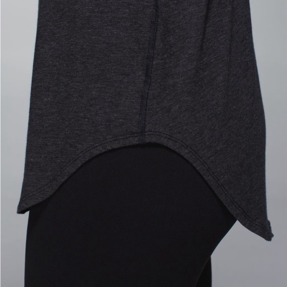 Lululemon Yogi Loose Fit Front Pocket Athletic Racer Tank / Heathered Black Sz 2 - Picture 6 of 12